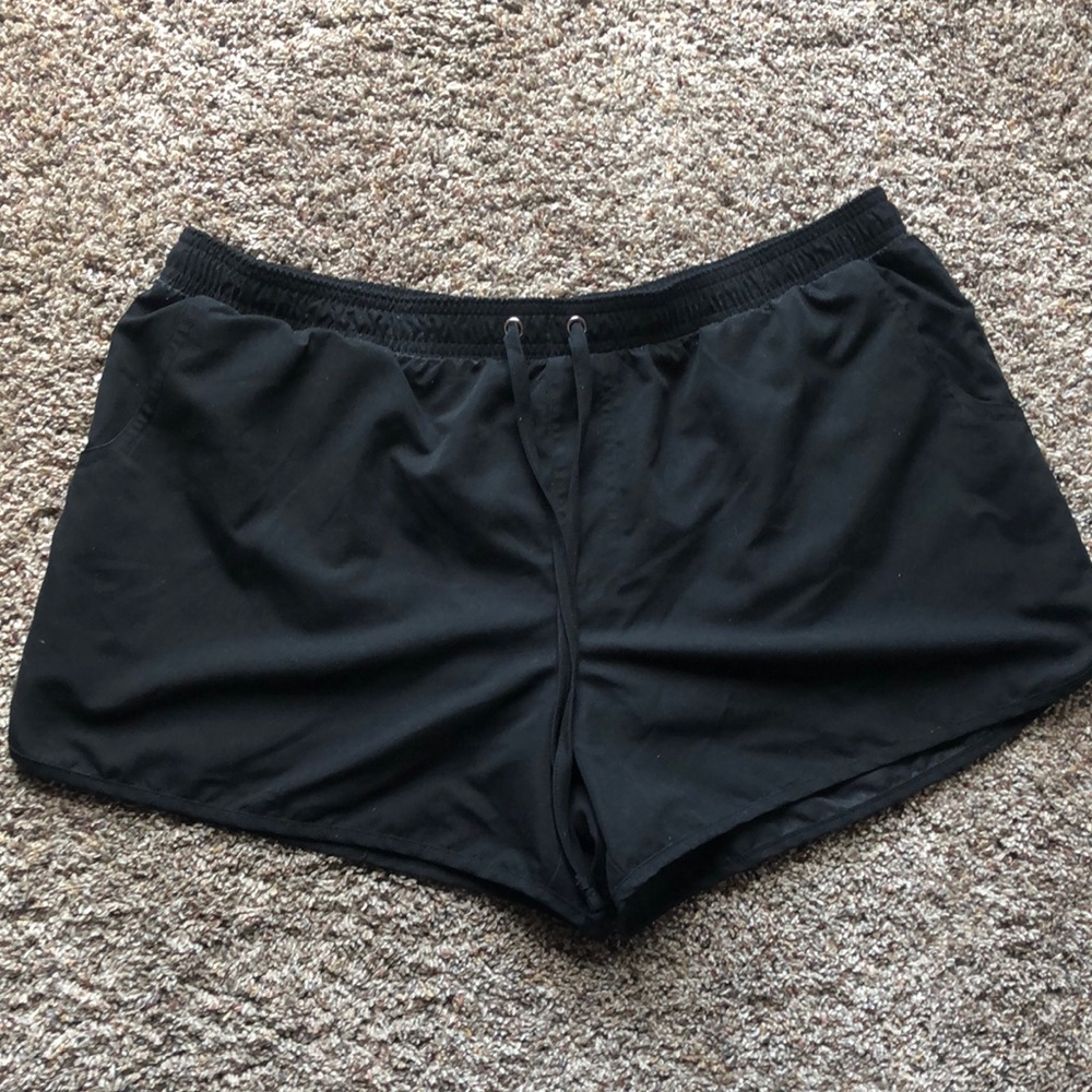 Black soft shorts from the brand Kona Sol